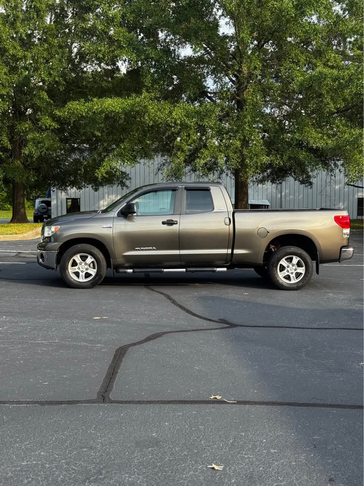 2008 Toyota Tundra SR5 4x4 photo 3