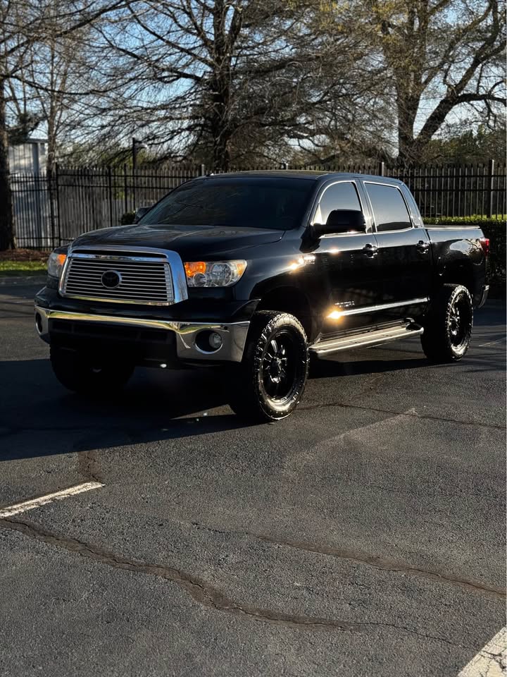 2012 Toyota Tundra Platinum CrewMax photo 3