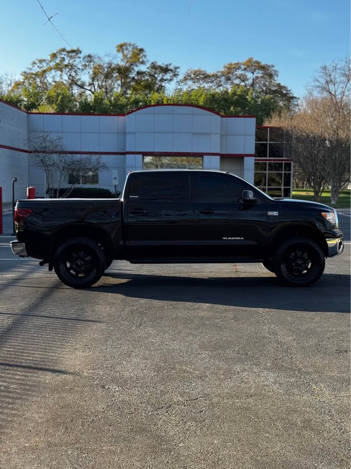 2012 Toyota Tundra Platinum CrewMax photo 8
