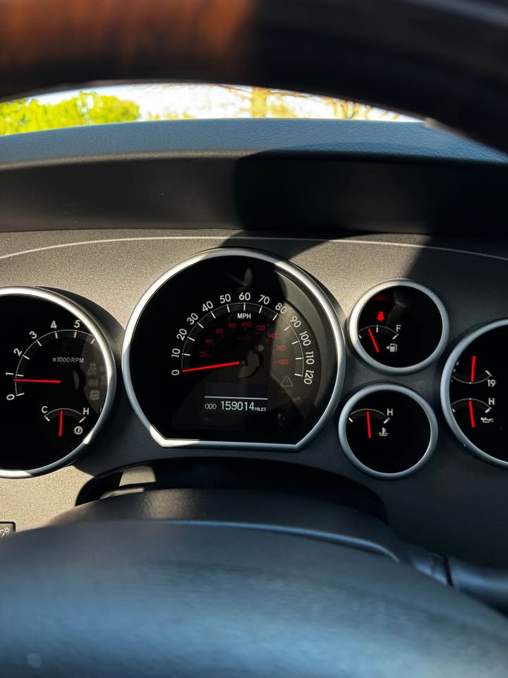 2012 Toyota Tundra Platinum CrewMax photo 15