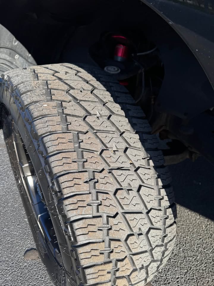 2012 Toyota Tundra Platinum CrewMax photo 18