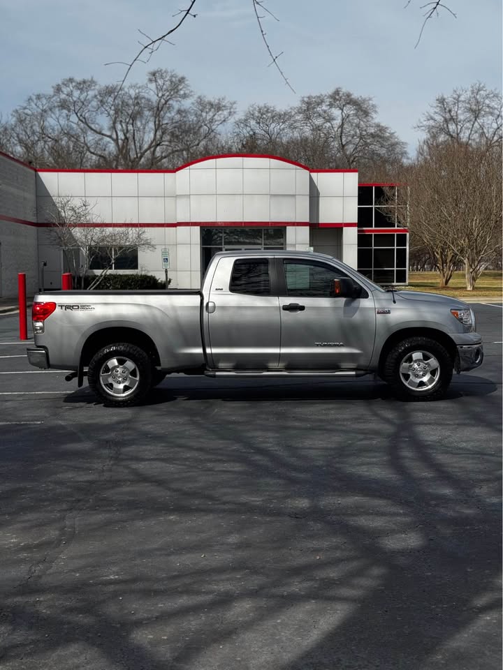 2008 Toyota Tundra Double Cab photo 7