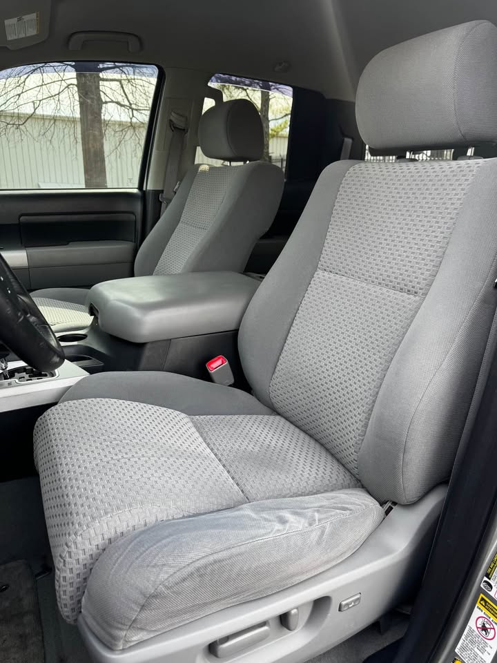 2008 Toyota Tundra Double Cab photo 12