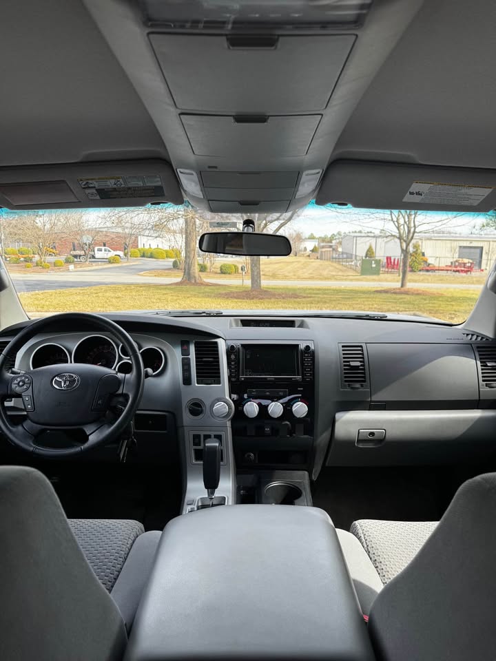 2008 Toyota Tundra Double Cab photo 14