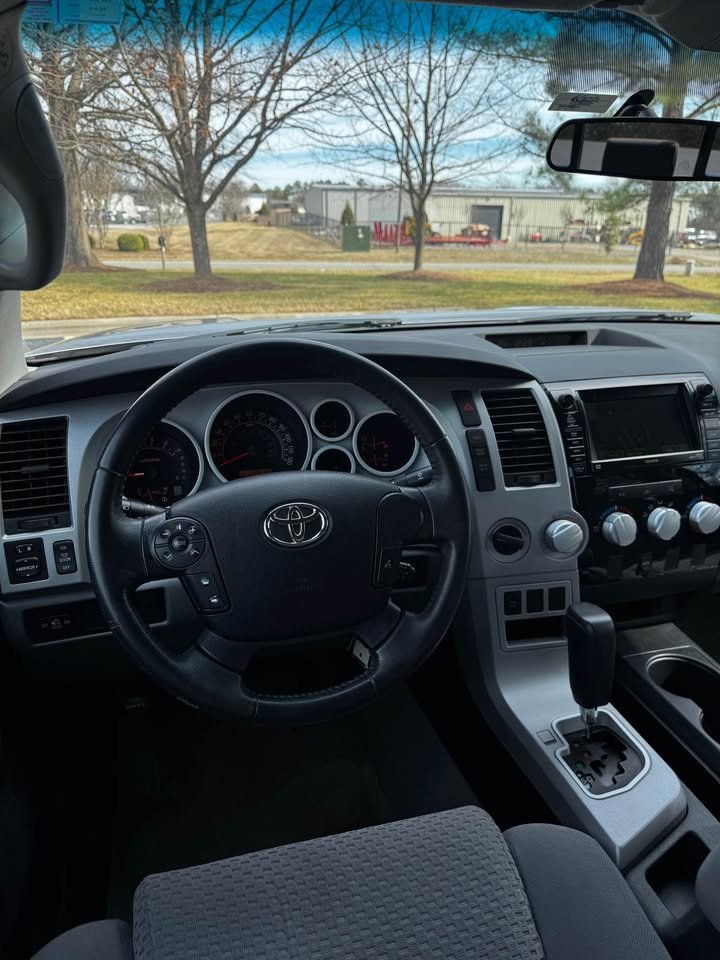 2008 Toyota Tundra Double Cab photo 15