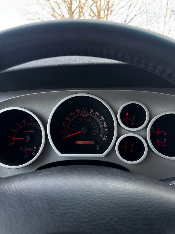 2008 Toyota Tundra Double Cab photo 16